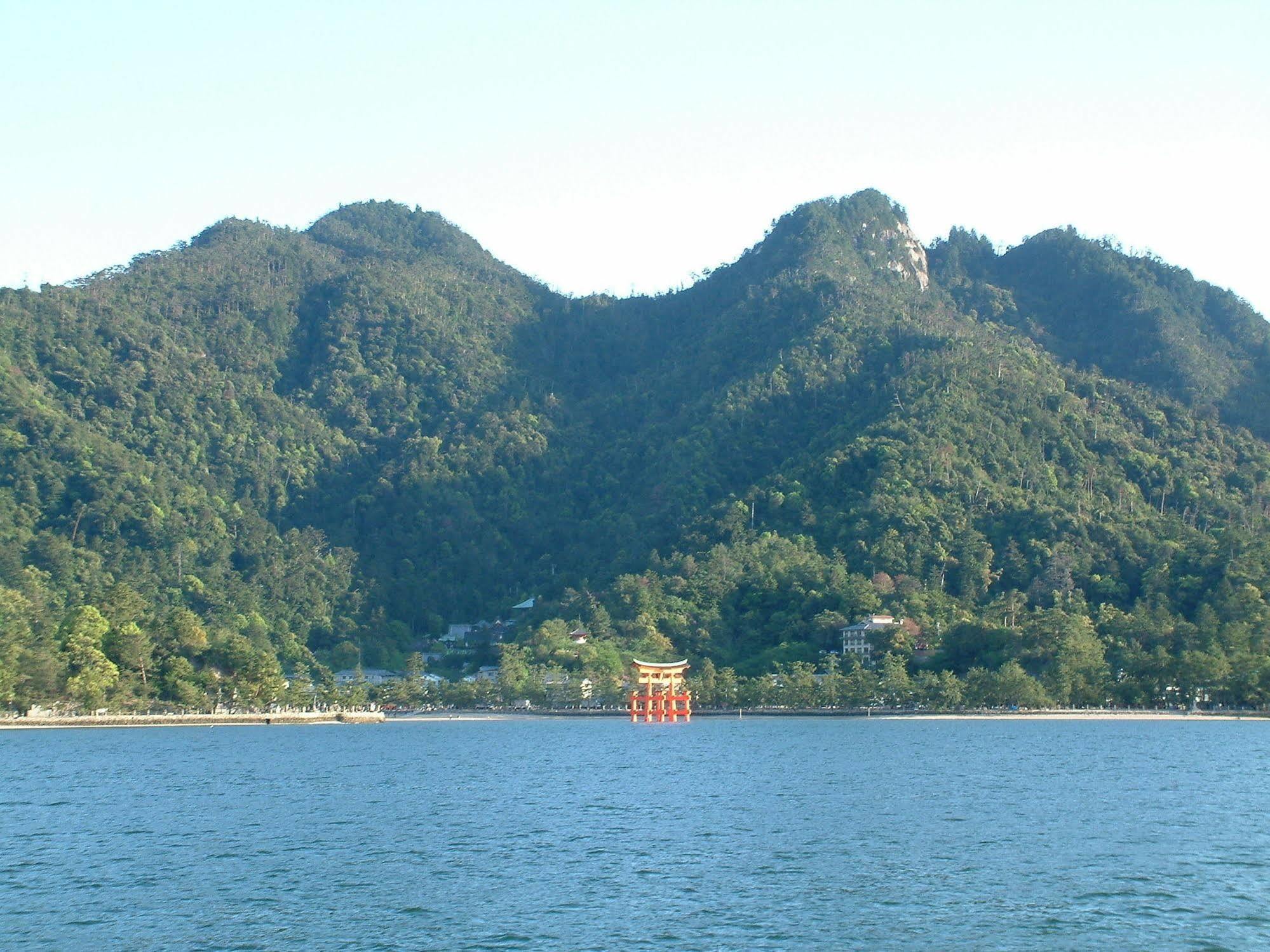 Miyajima Hotel Makoto Hatsukaichi Exterior foto