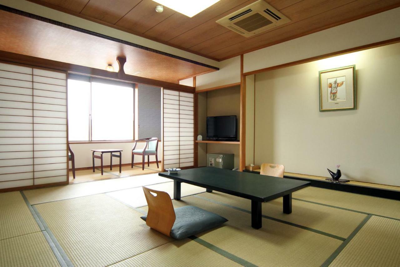 Miyajima Hotel Makoto Hatsukaichi Exterior foto