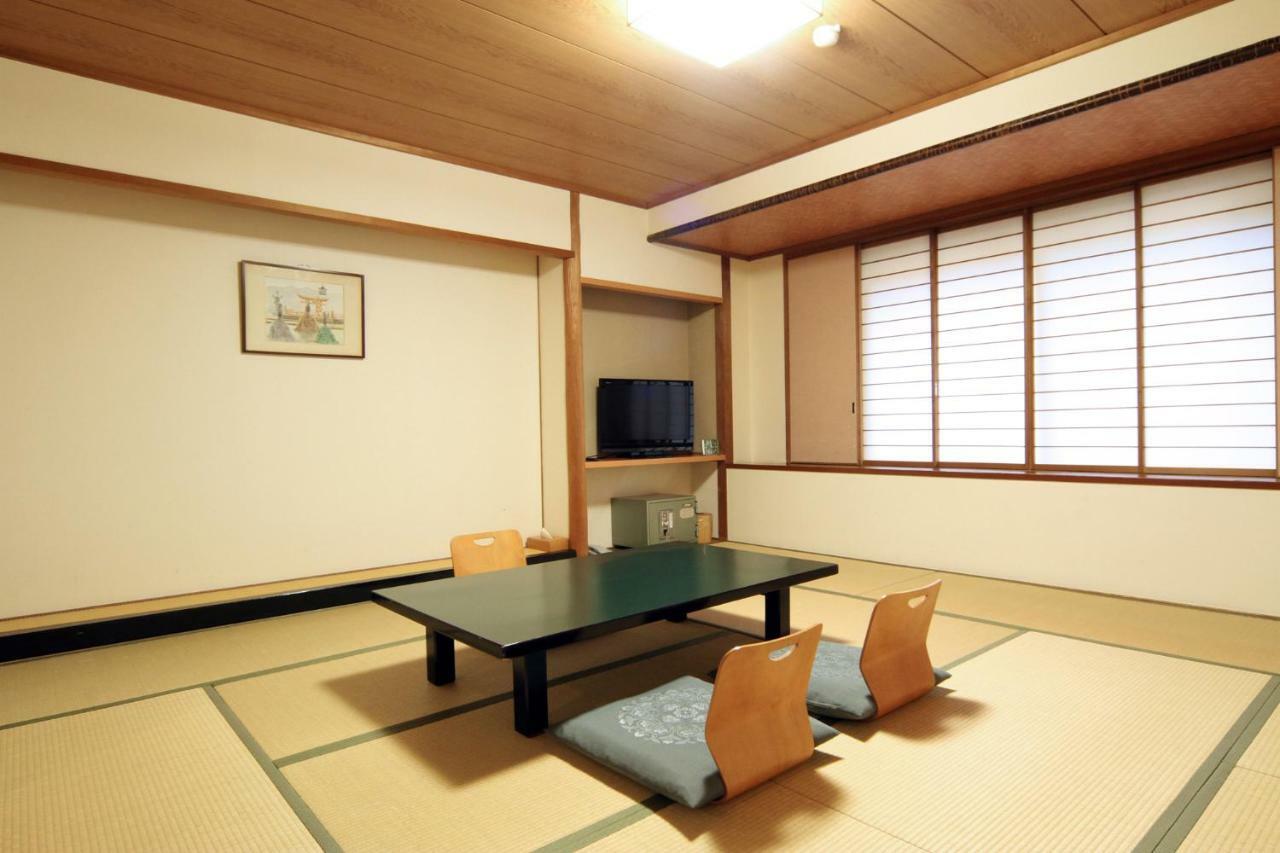Miyajima Hotel Makoto Hatsukaichi Exterior foto